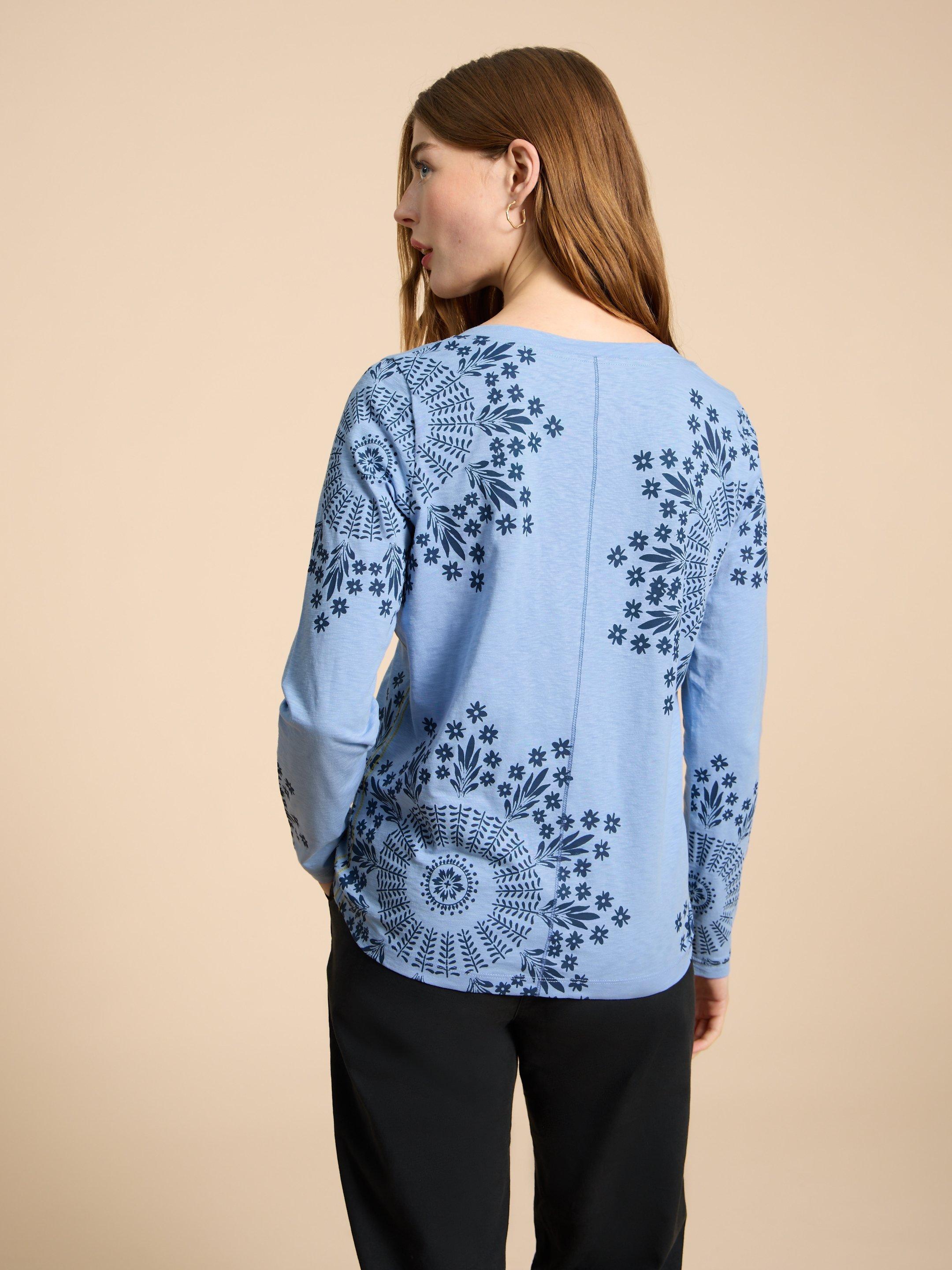 NELLY LS PRINTED TEE in BLUE MLT - MODEL BACK