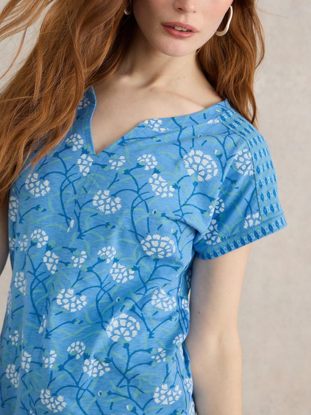 NELLY NOTCH NECK COTTON TEE in BLUE PR - MODEL DETAIL