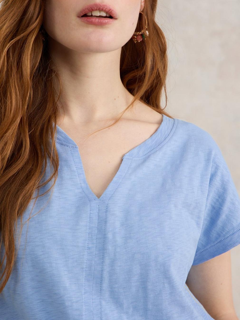 NELLY NOTCH NECK COTTON TEE in LGT BLUE - MODEL DETAIL