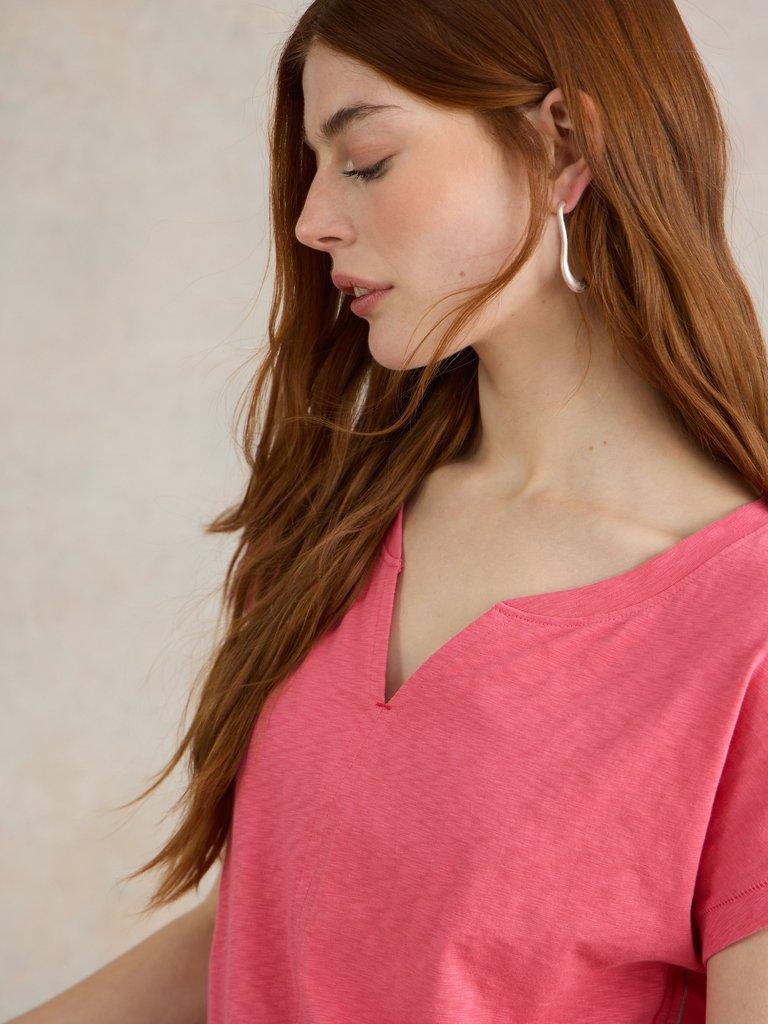 NELLY NOTCH NECK COTTON TEE in LGT PINK - MODEL DETAIL