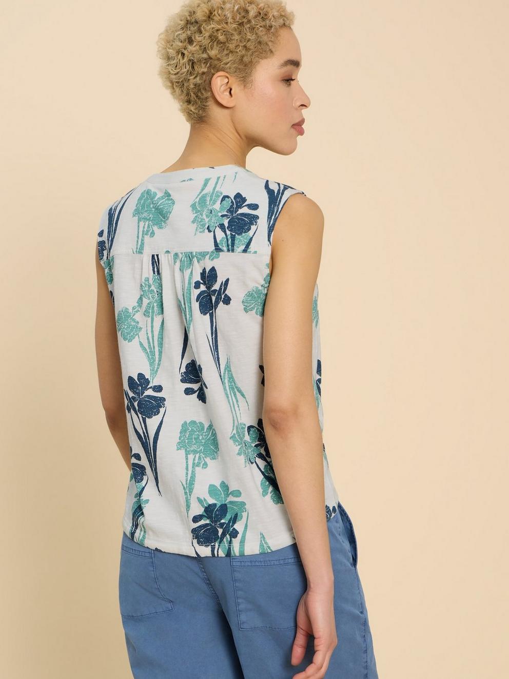 TULIP JERSEY SLEEVELESS SHIRT in WHITE PR - MODEL BACK