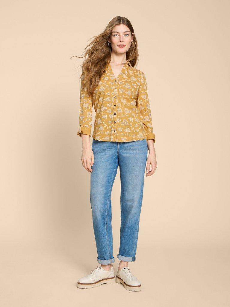 ANNIE JERSEY PRINT SHIRT in YELLOW PR - MODEL FRONT