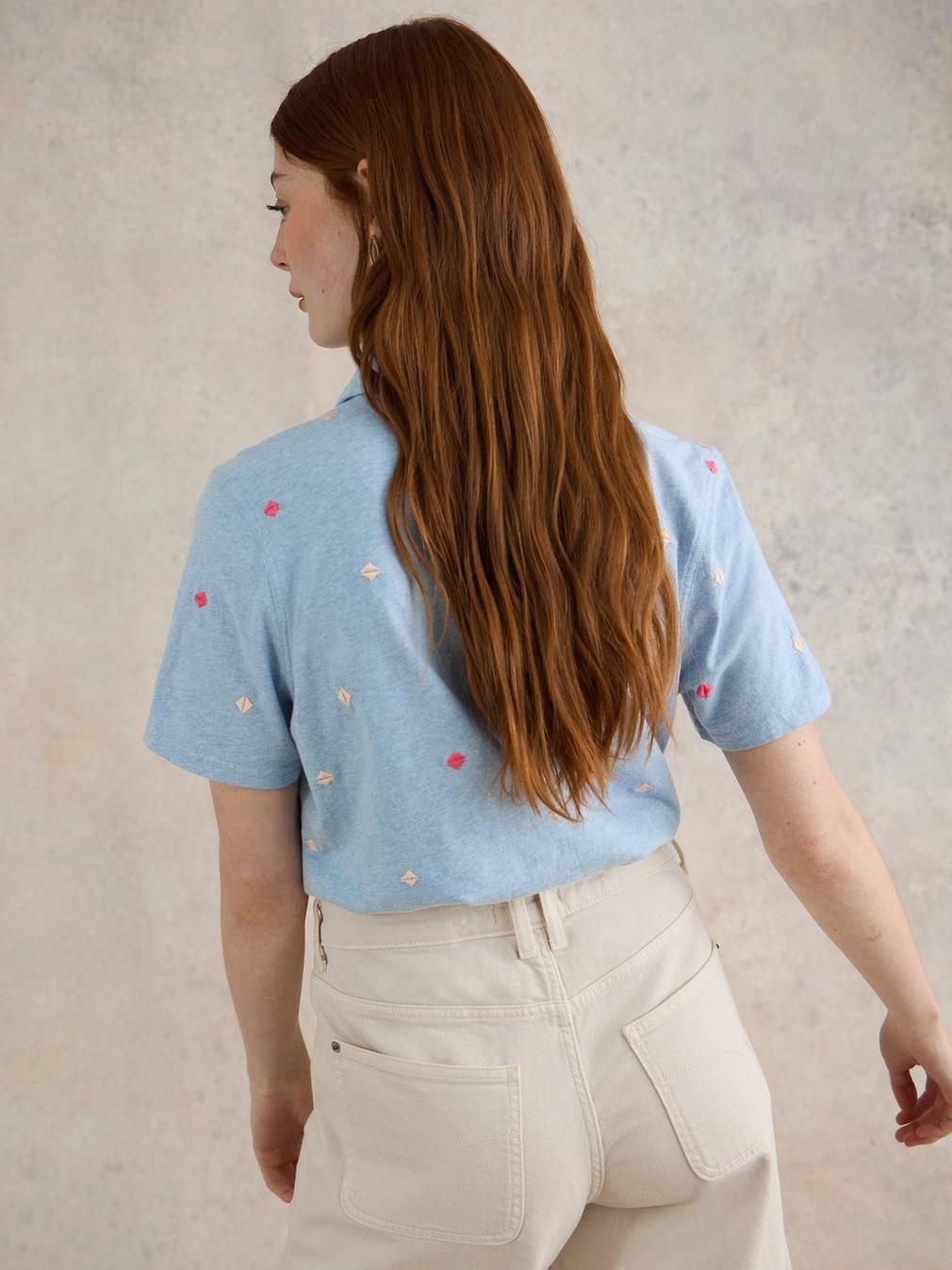 PENNY POCKET EMBROIDERED SHIRT in BLUE MLT - MODEL BACK