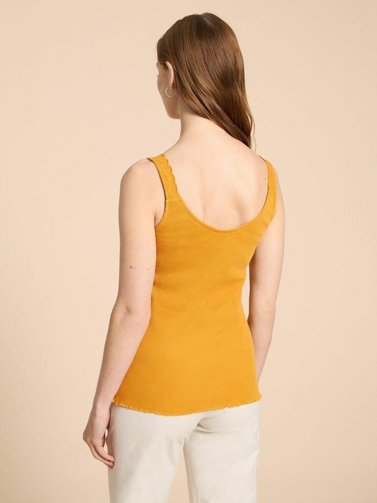 SEABREEZE VEST in MID ORANGE - MODEL BACK