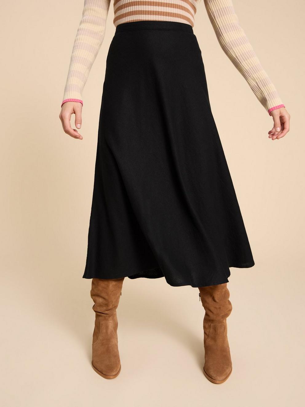 Clemence Linen Blend Skirt in PURE BLK - MODEL FRONT