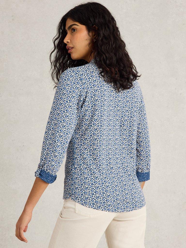 ANNIE PRINTED SHIRT in BLUE PR - MODEL BACK