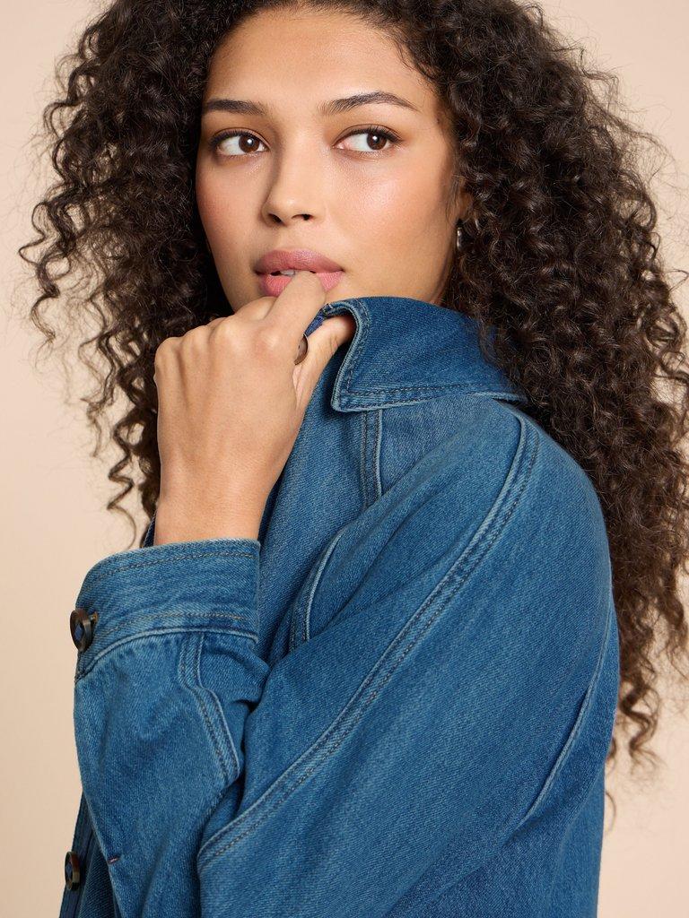 Eden Denim Relaxed Jacket in MID DENIM - MODEL DETAIL