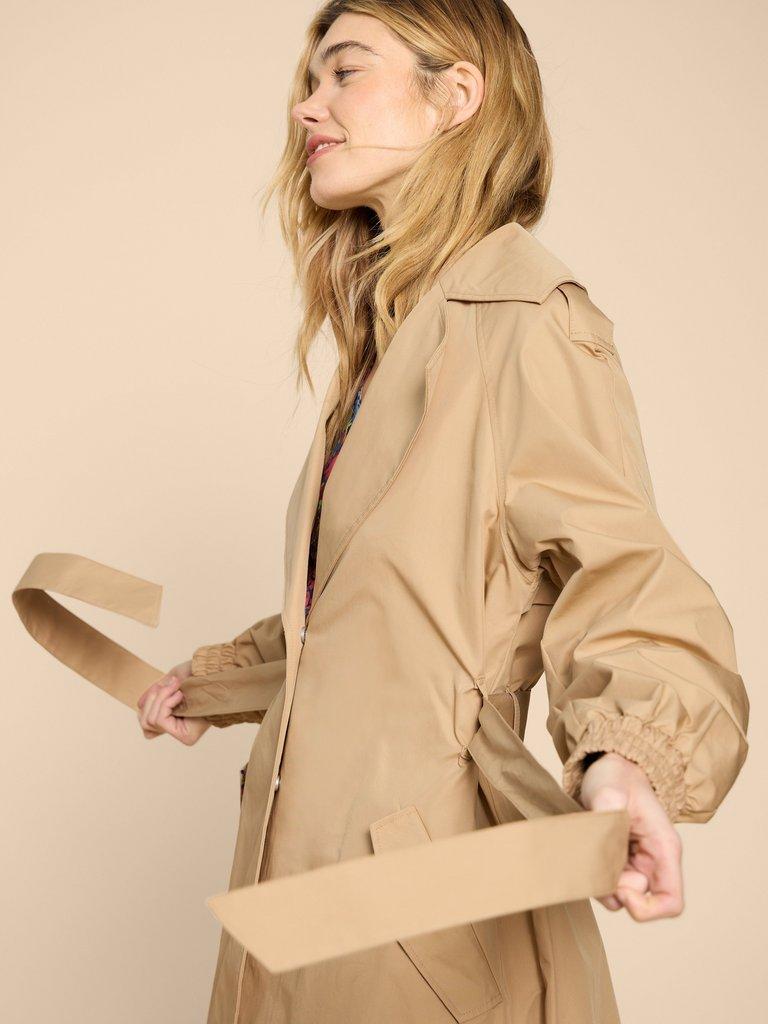 Finley Trench Coat in LGT NAT - MODEL FRONT