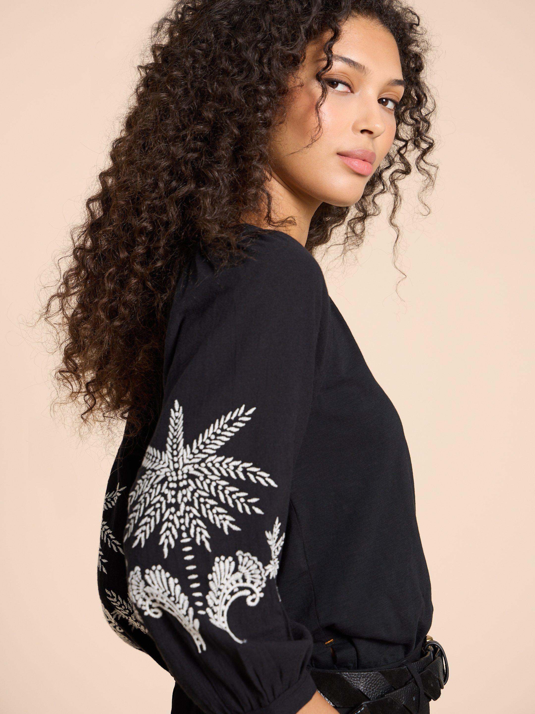 MILLIE MIX EMBROIDERED TOP in BLK MLT - MODEL DETAIL