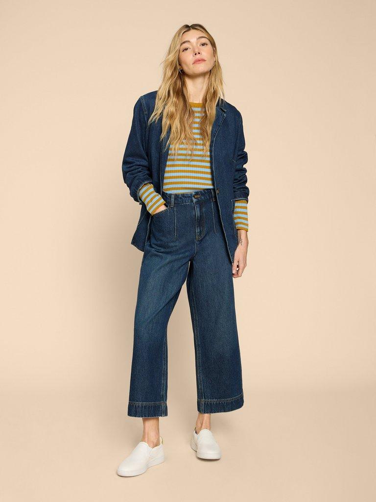 Loren Wide Leg Cropped Jean in DK DENIM - MODEL DETAIL