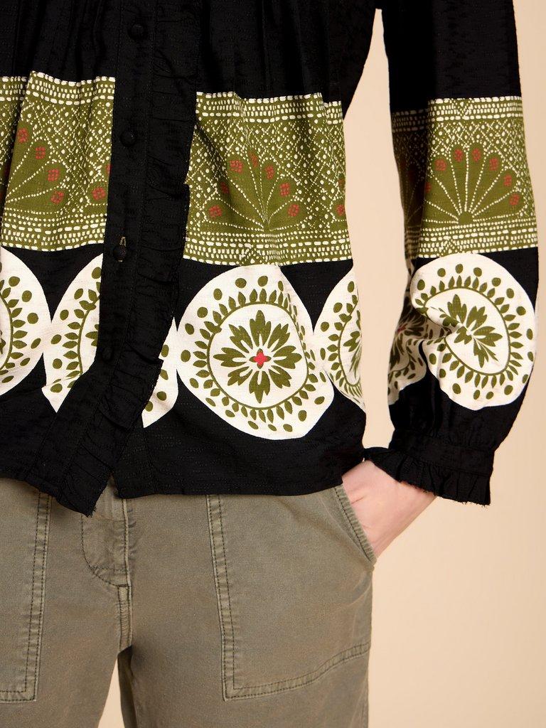 Fia Frill Neck Printed Top in BLK PR - MODEL DETAIL