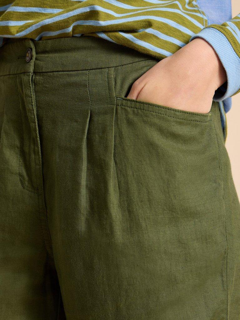 Linen Rowena Trousers in DK GREEN - MODEL DETAIL