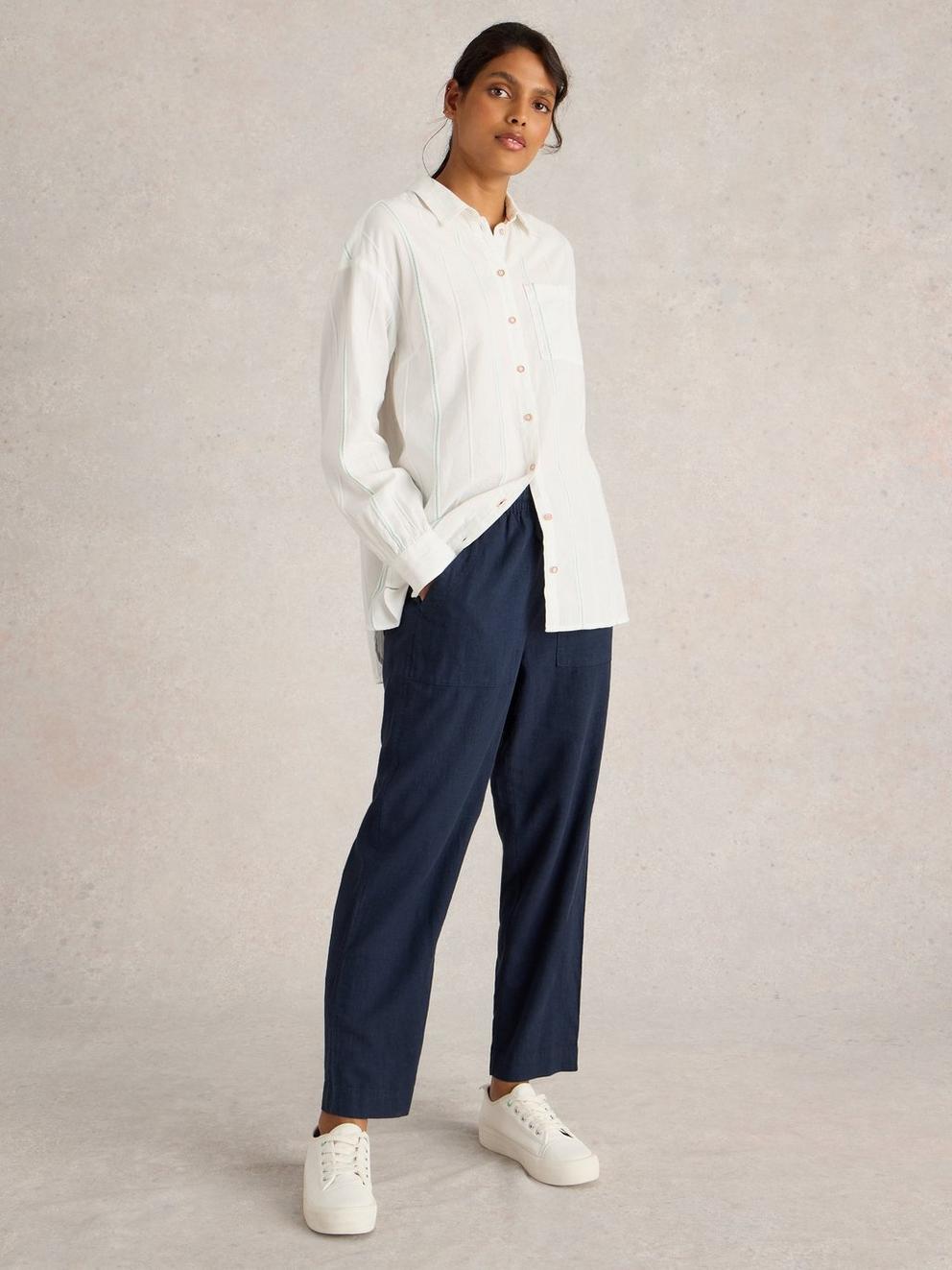 Elle Linen Blend Trouser in DARK NAVY - MODEL FRONT