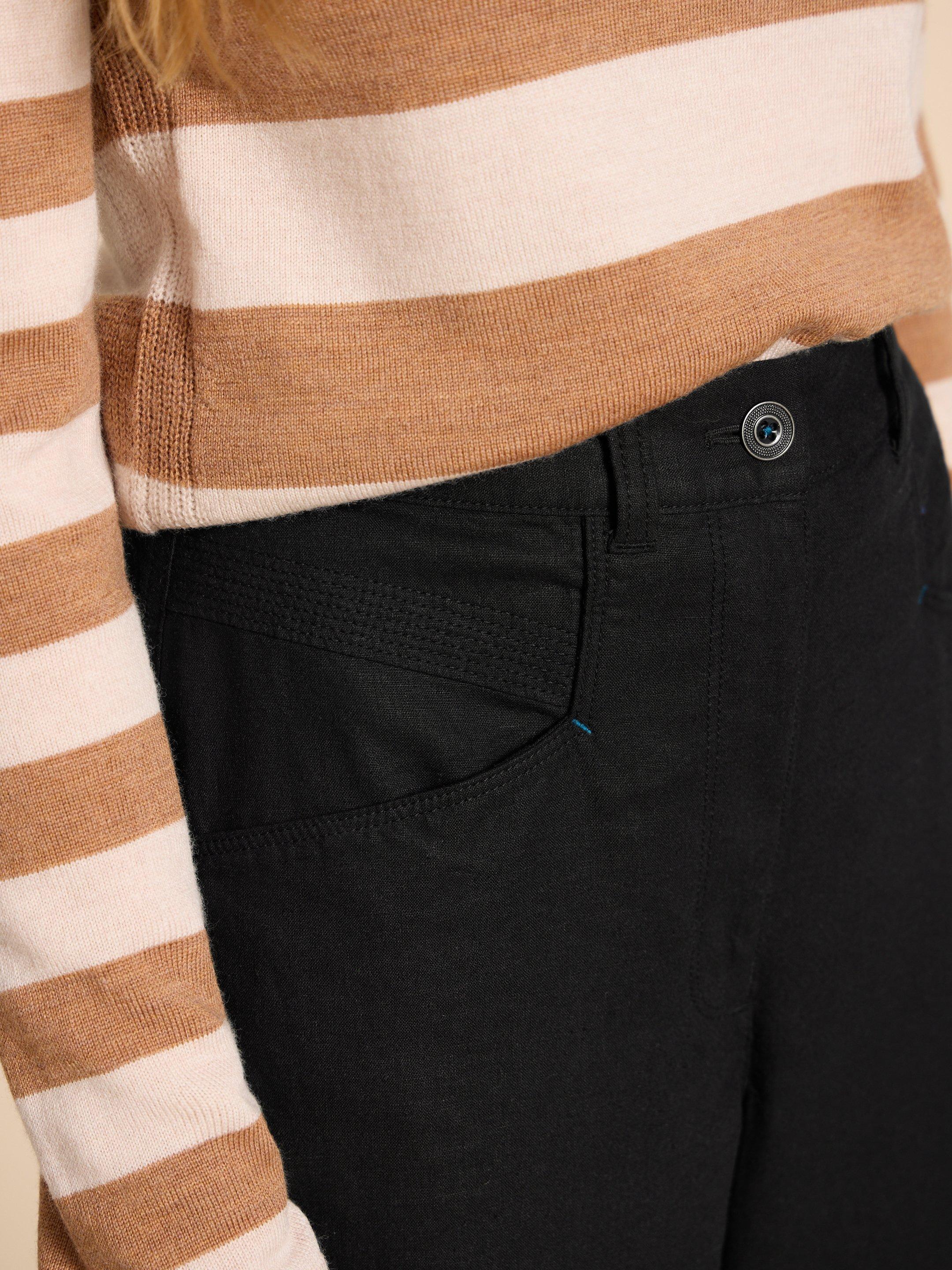 Harper Linen Blend Trouser in PURE BLK - MODEL DETAIL