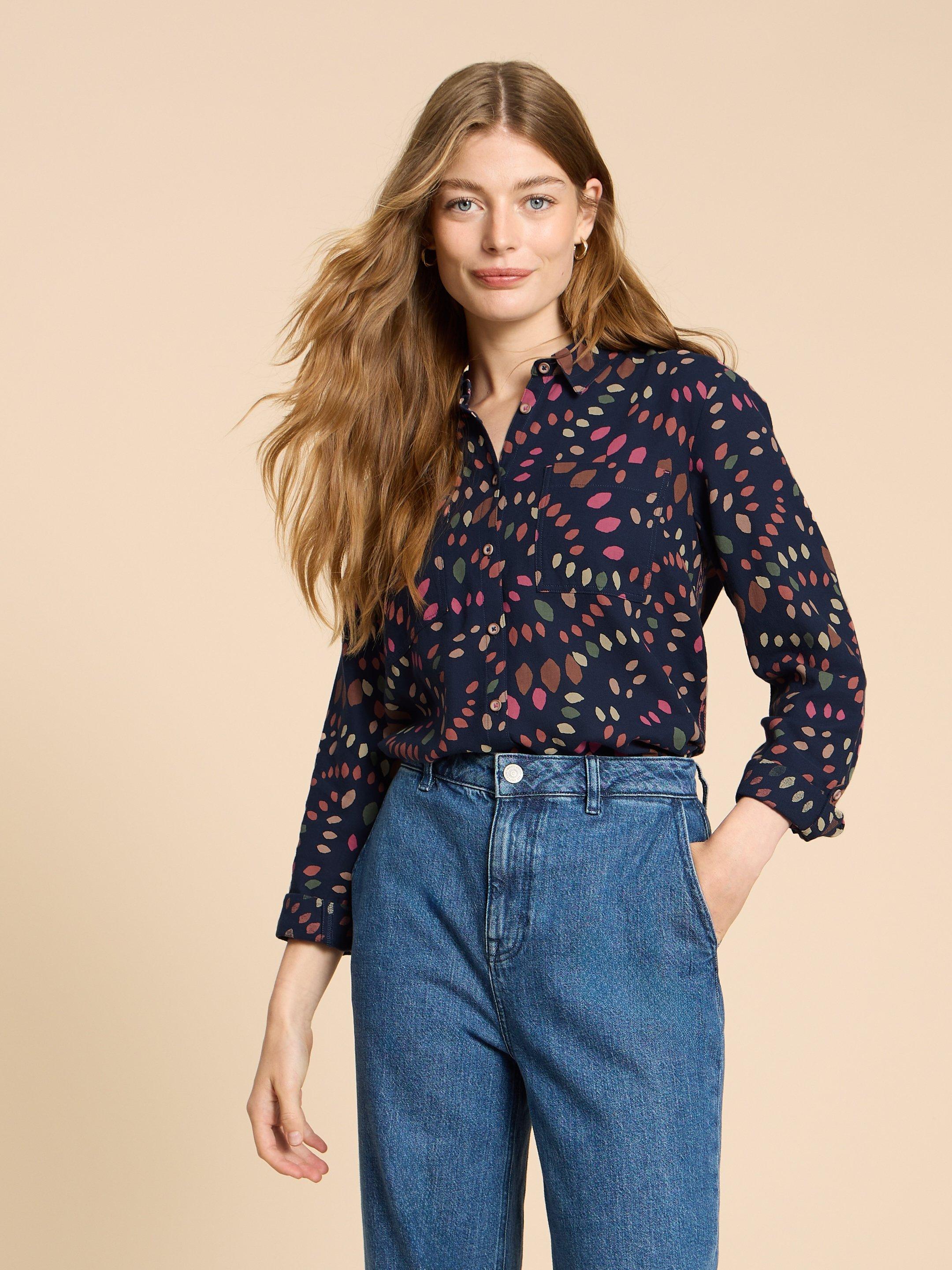 SOPHIE PRINTED ORGANIC SHIRT in NAVY MULTI - MODEL FRONT