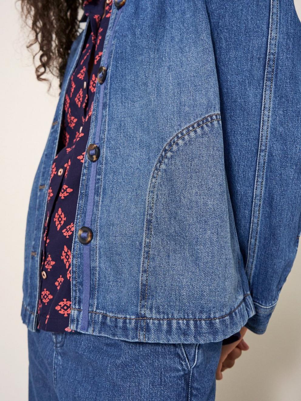 Eden Denim Jacket in MID DENIM - MODEL DETAIL
