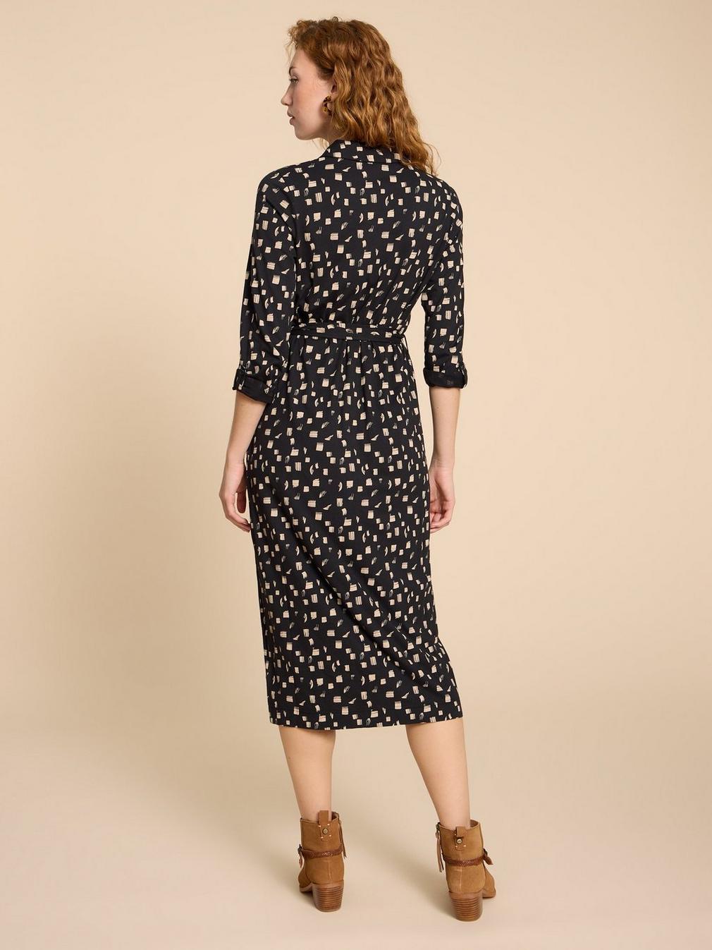 Annie Jersey Shirt Dress in BLK PR - MODEL BACK