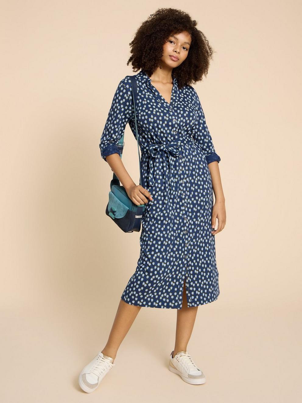 Annie Jersey Shirt Dress in NAVY PR - MODEL FRONT