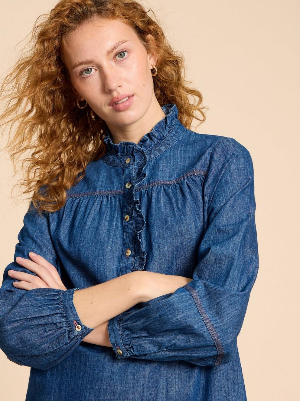 Maisie Denim Dress in MID DENIM - MODEL DETAIL