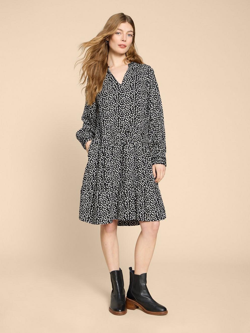 Clover Eco Vero Dress in BLK PR - LIFESTYLE