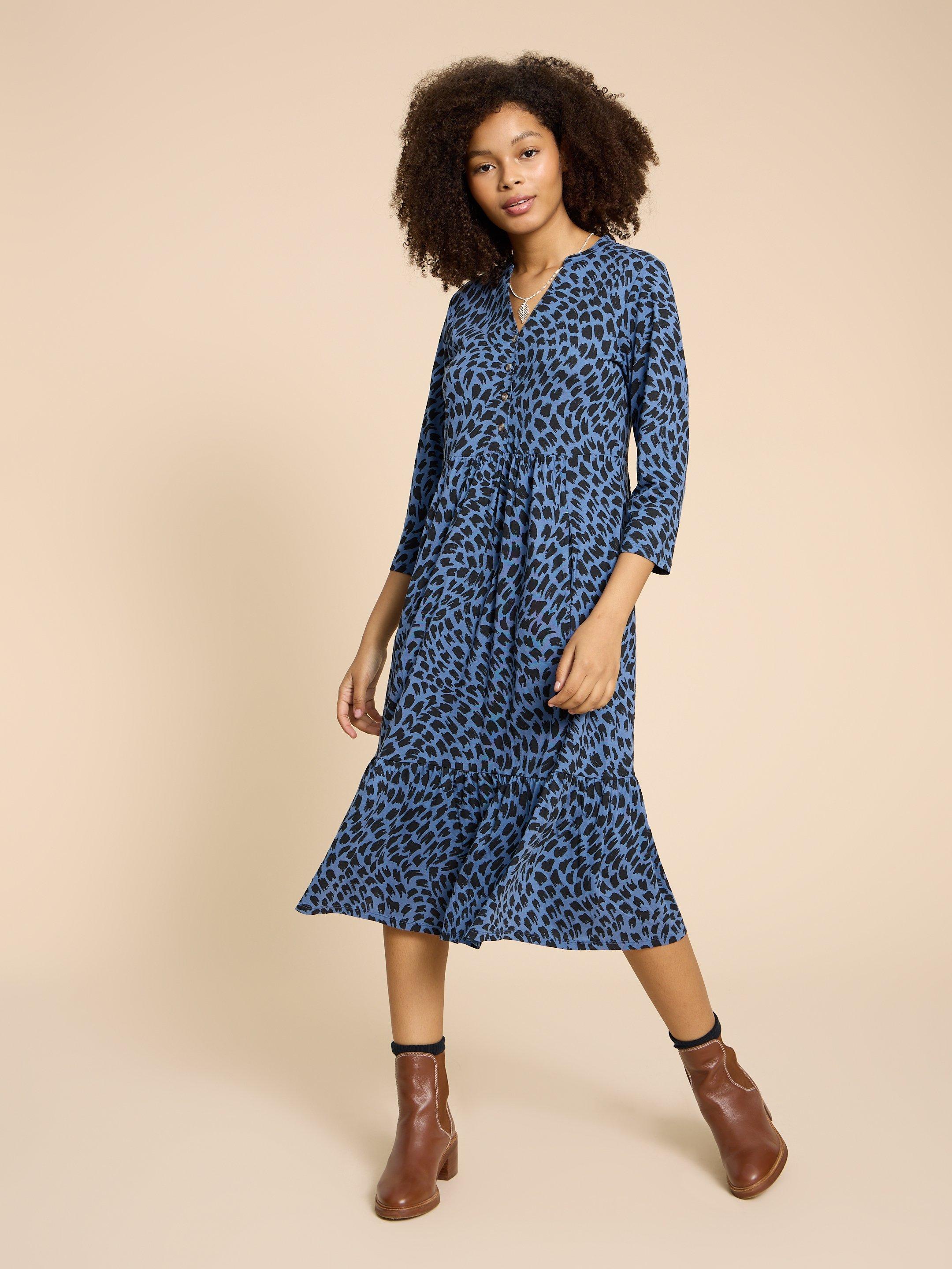 Naya Print Jersey Dress in BLUE PR - MODEL FRONT