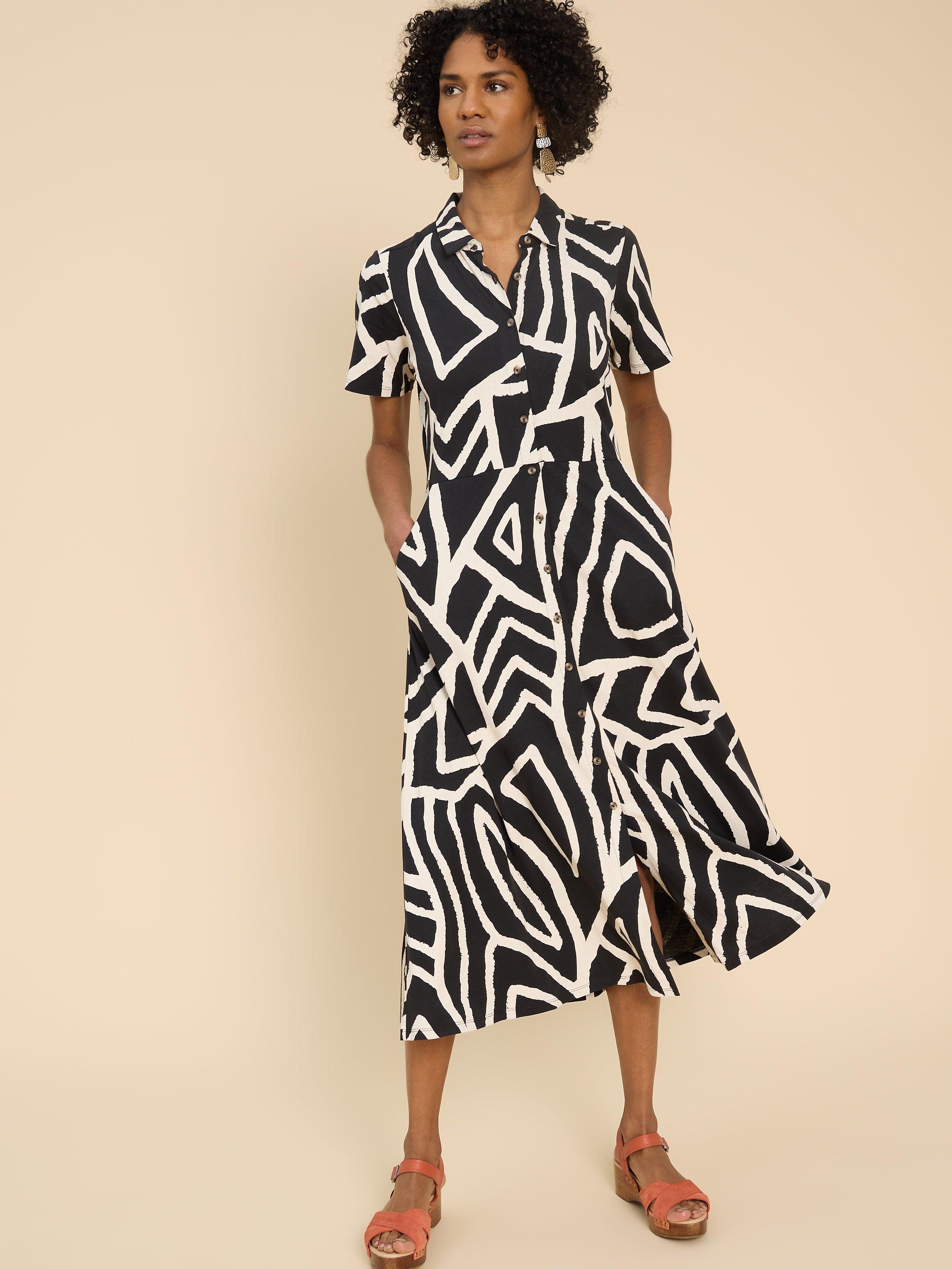 Rua Jersey Print Midi Dress in BLK MLT - MODEL DETAIL