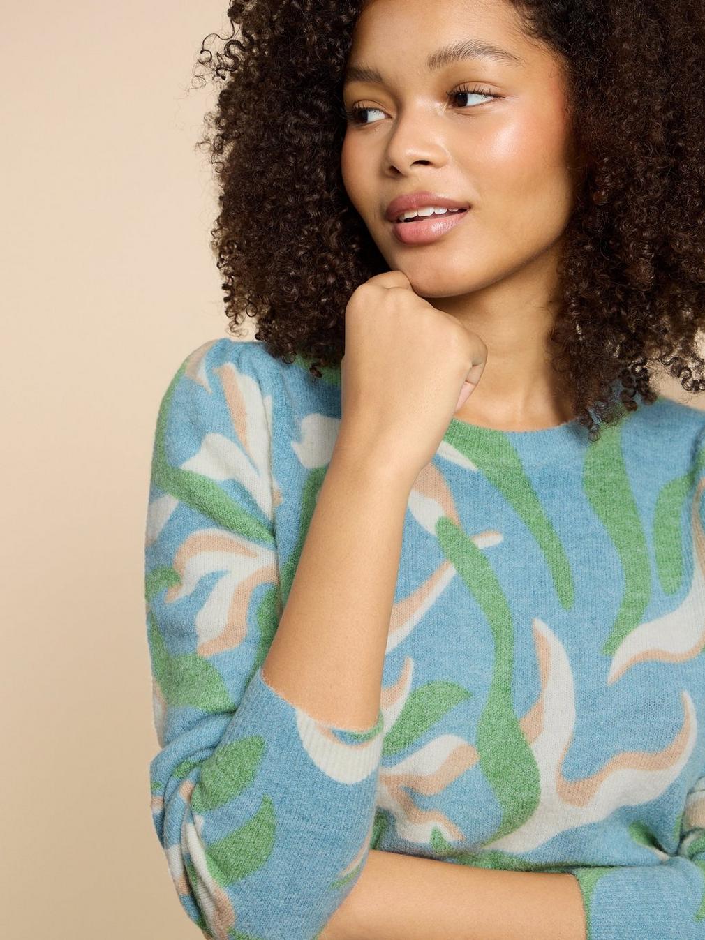 Julie Printed Jumper in BLUE MLT - MODEL DETAIL