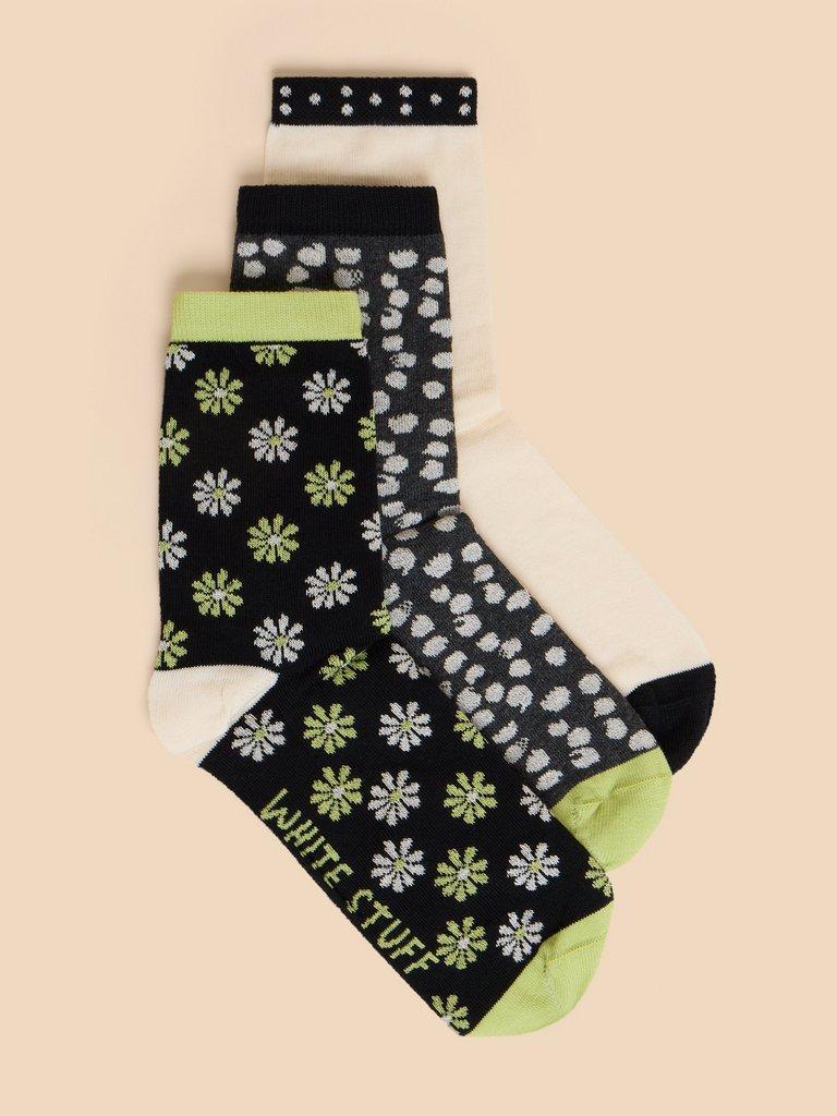 3 Pack Daisy Ankle Sock in BLK MLT - MODEL FRONT