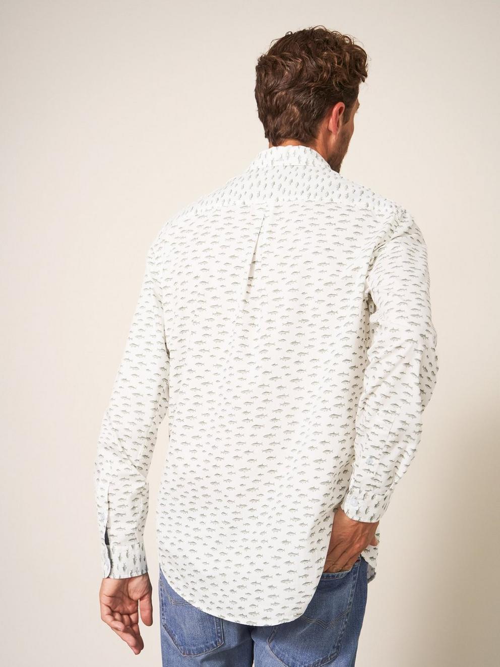 River Fish Printed Shirt in NAT MLT - MODEL BACK