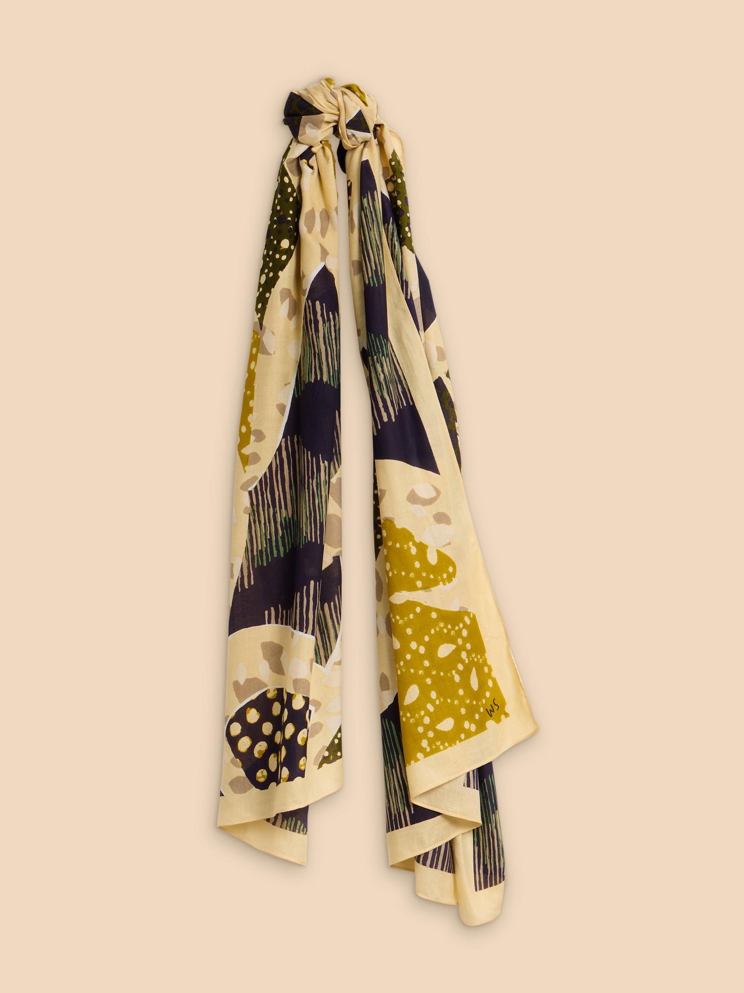 Bird Patchwork Eco Vero Scarf in GREEN PR - FLAT FRONT