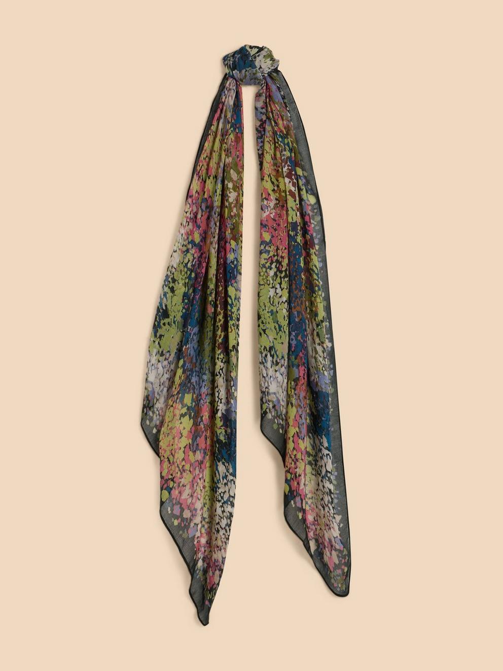 Spray Print Scarf in BLK PR - FLAT FRONT