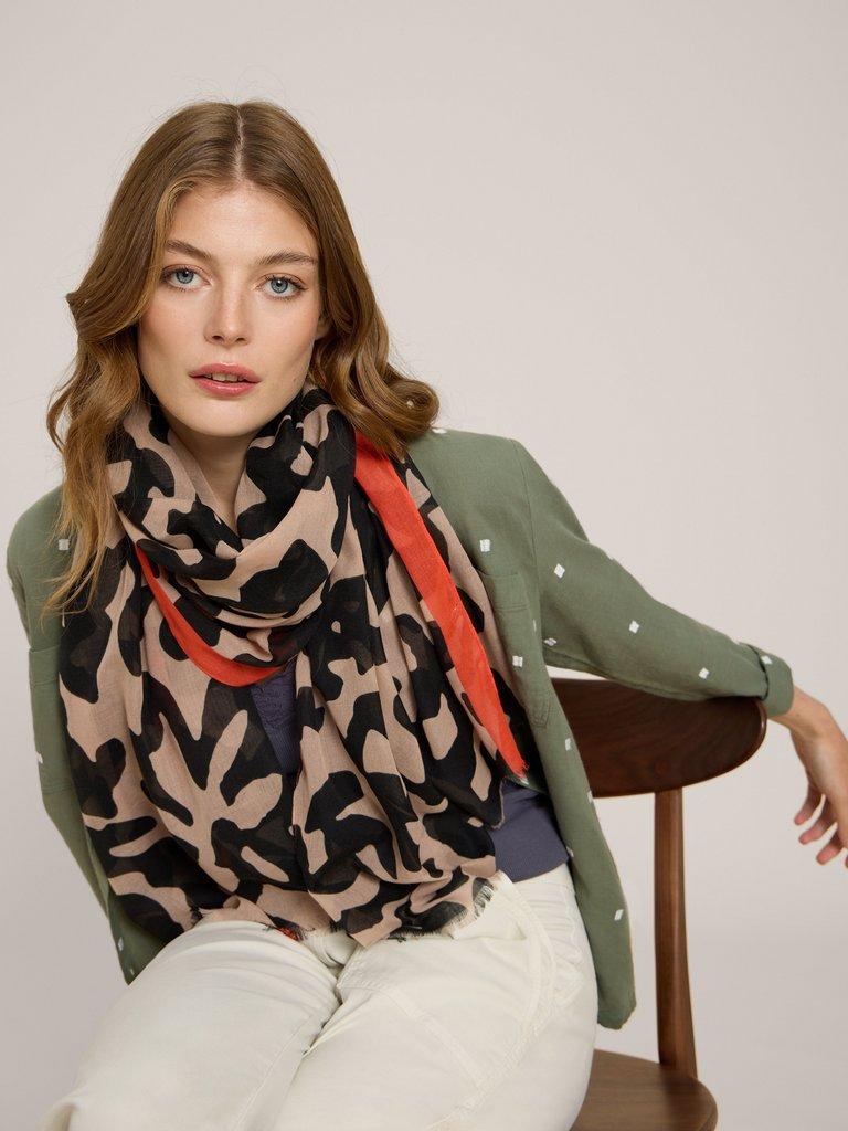Abstract Oversized Scarf in NAT MLT - LIFESTYLE