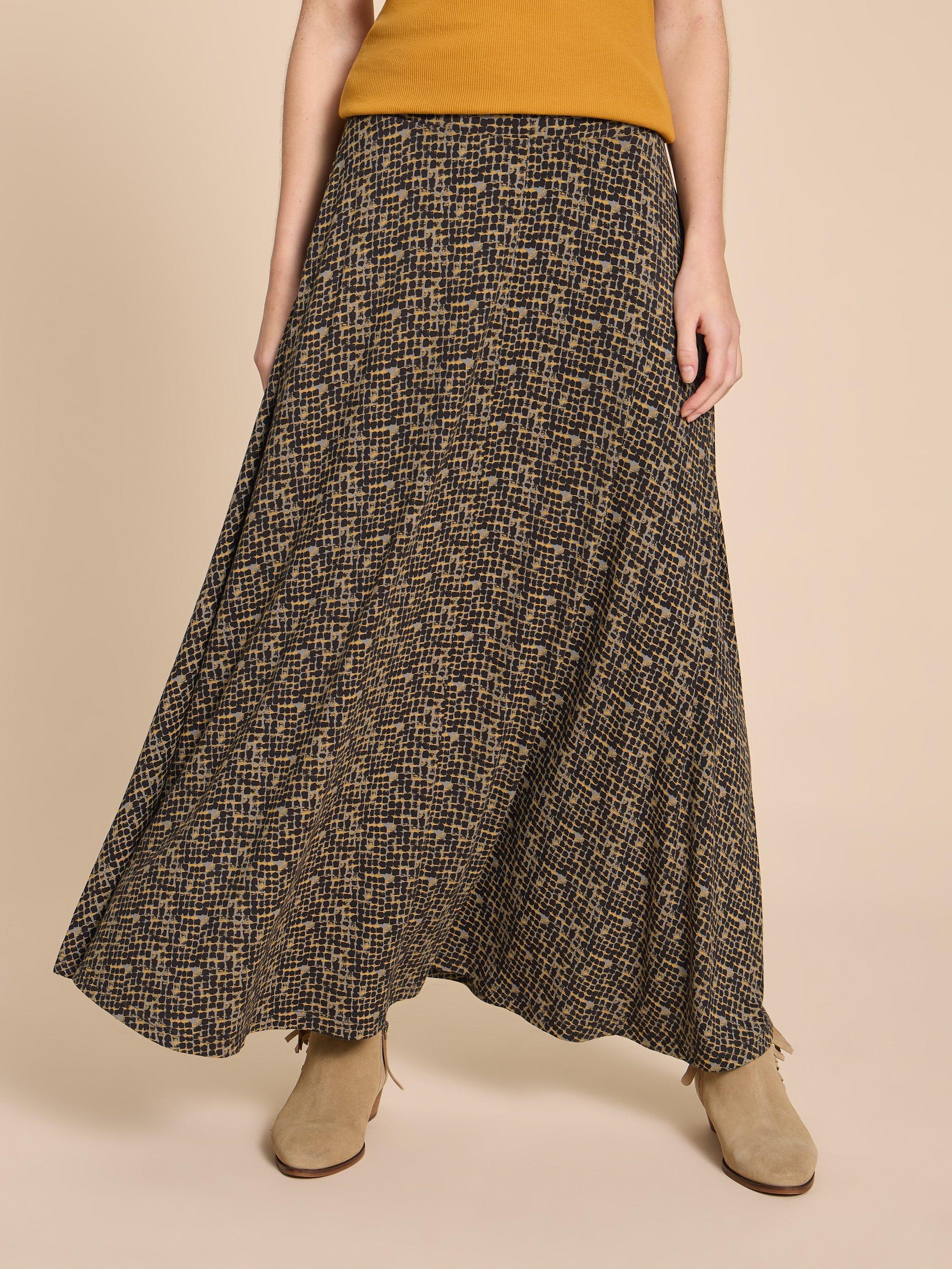 Jada Eco Vero Skirt in BLK PR - MODEL DETAIL