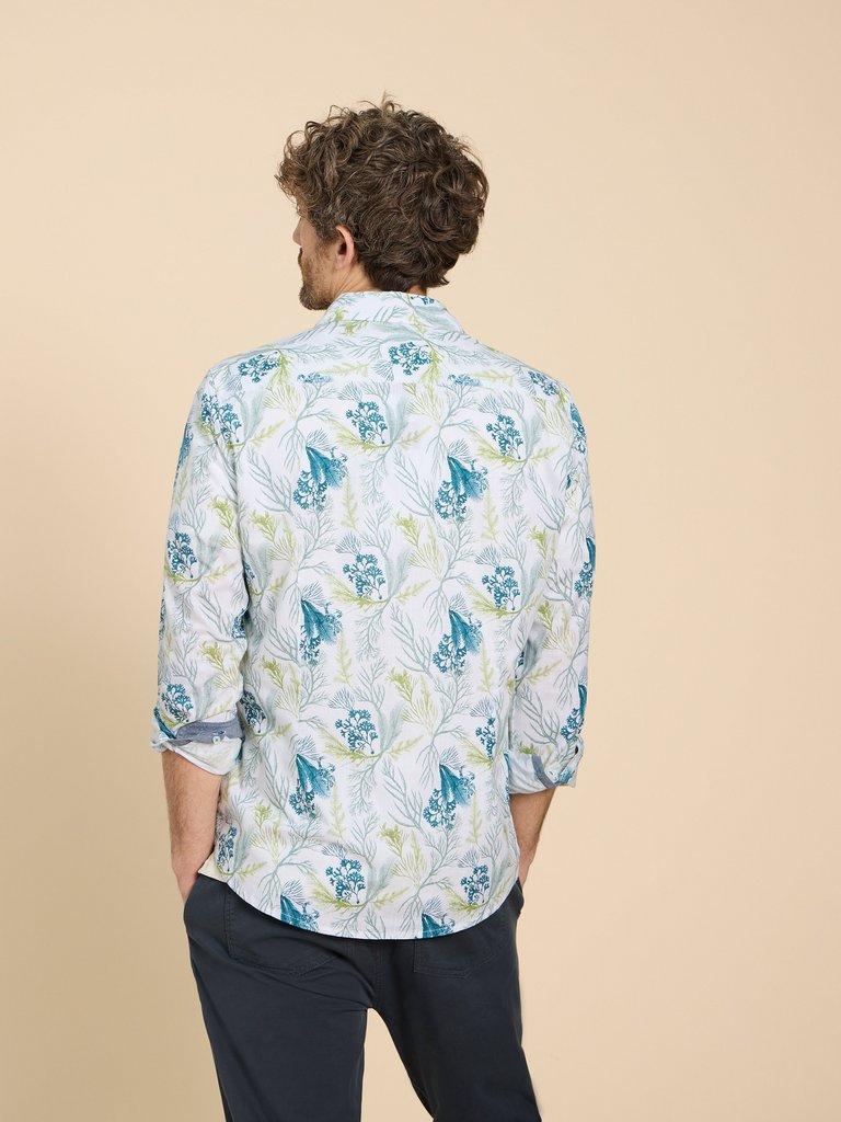 Crab Printed Shirt in WHITE PR - MODEL BACK