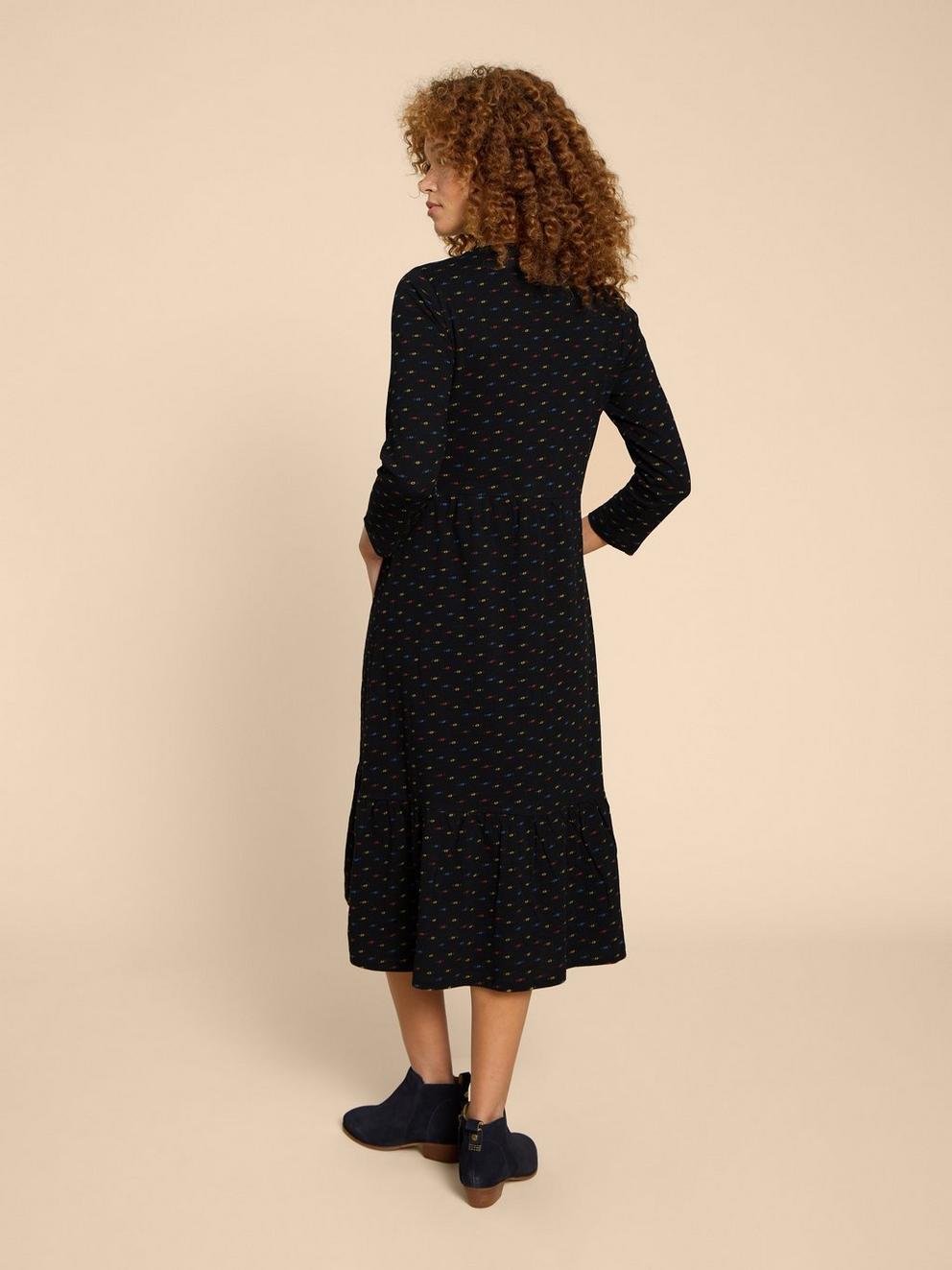 Naya Jersey Cotton Midi Dress in BLK MLT - MODEL BACK