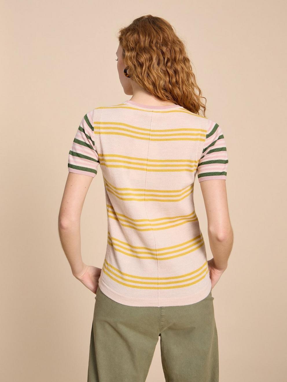 MERINO WOOL CREW TEE JUMPER in NAT MLT - MODEL BACK