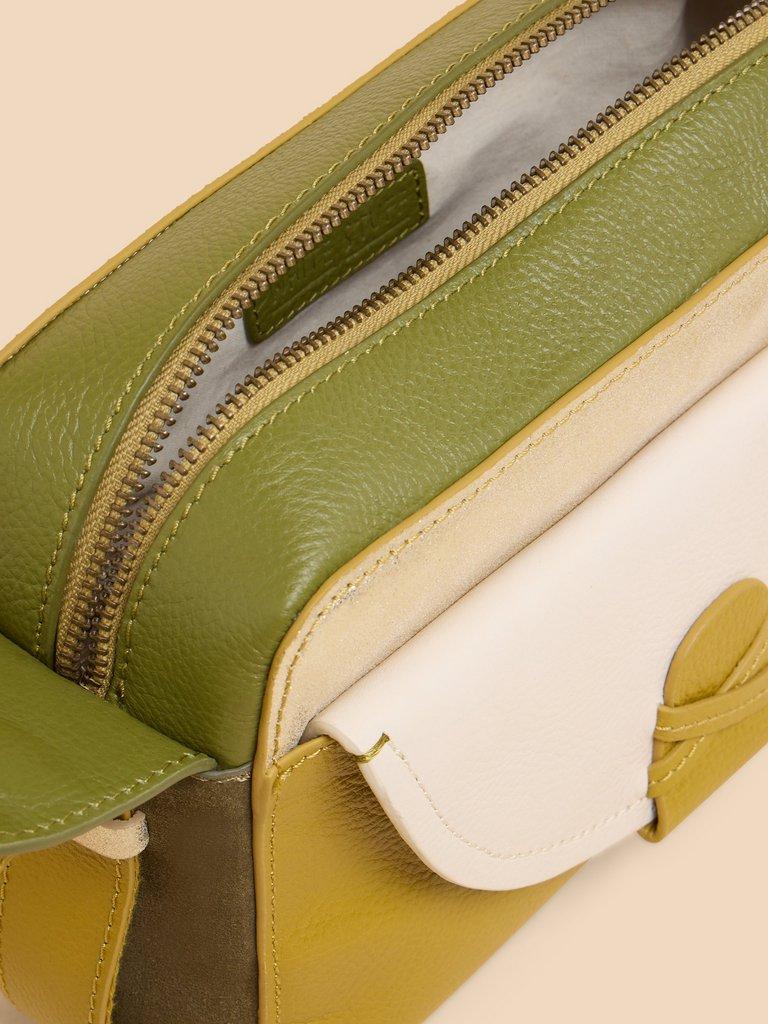 Leather Lola Camera Bag in GREEN MLT - FLAT DETAIL