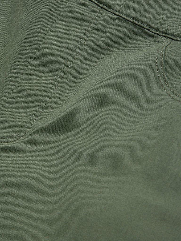 Janey Jegging in MID GREEN - FLAT DETAIL