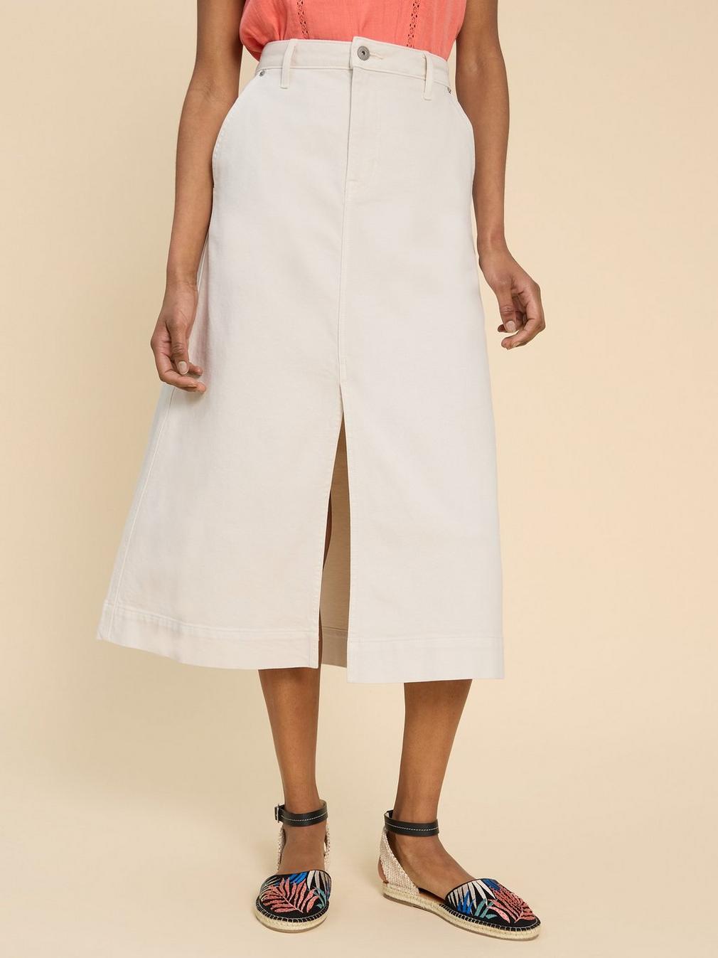 Allie Denim Midi Skirt in LGT NAT - MODEL FRONT