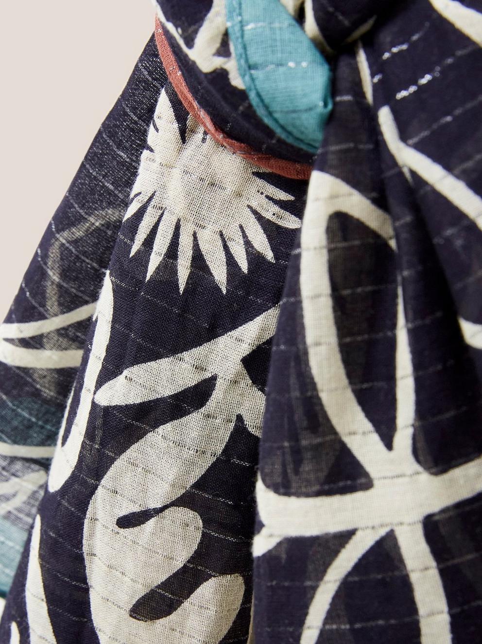 Linear Abstract Square Scarf in BLK MLT - FLAT DETAIL