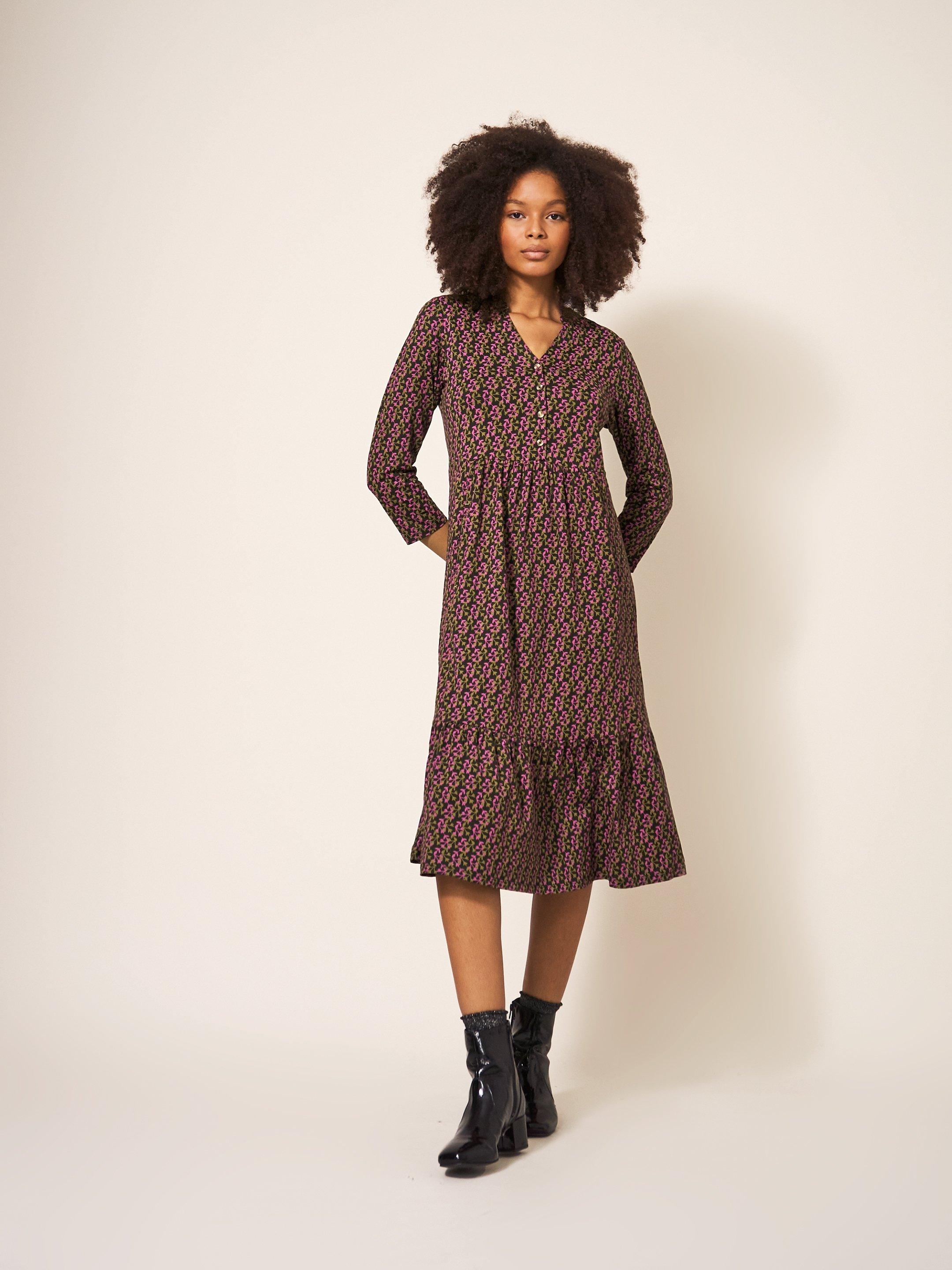 Naya Jersey Cotton Dress in BLK PR - MODEL DETAIL
