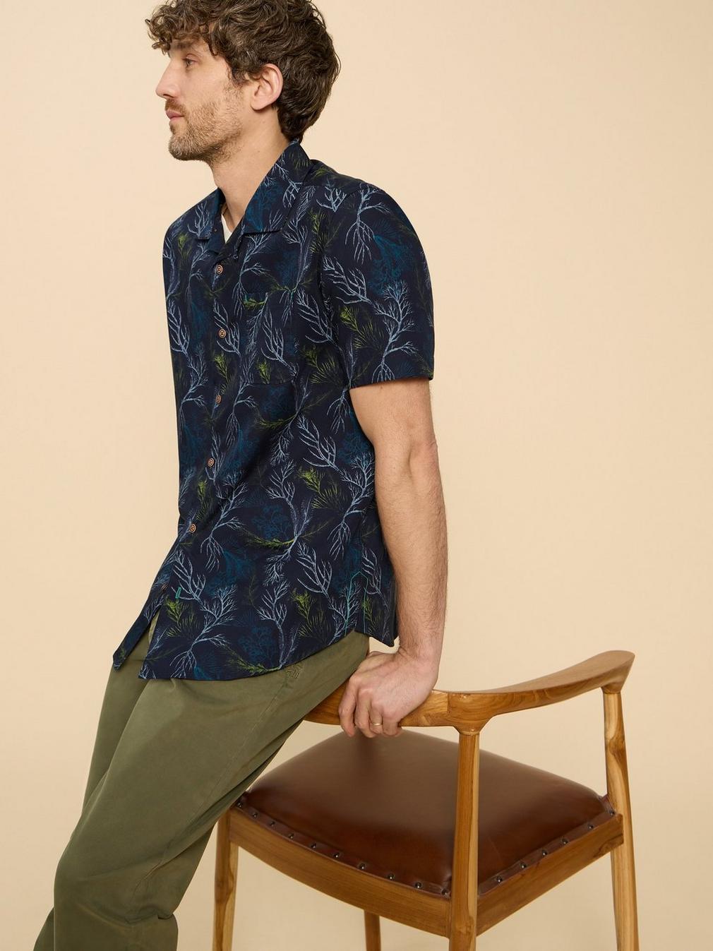 Crab Printed SS Shirt in NAVY PR - LIFESTYLE