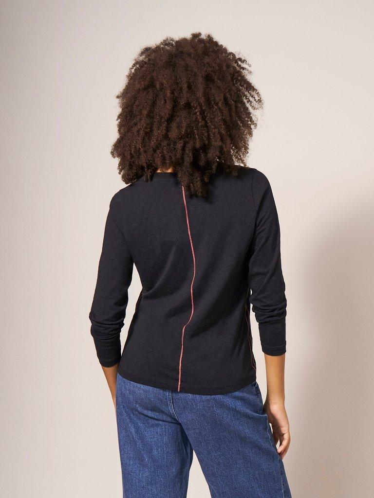 NELLY LONG SLEEVE COTTON TEE in PURE BLK - MODEL BACK