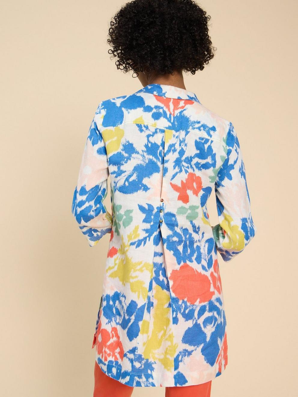 Blaire Linen Tunic in IVORY MLT - MODEL BACK