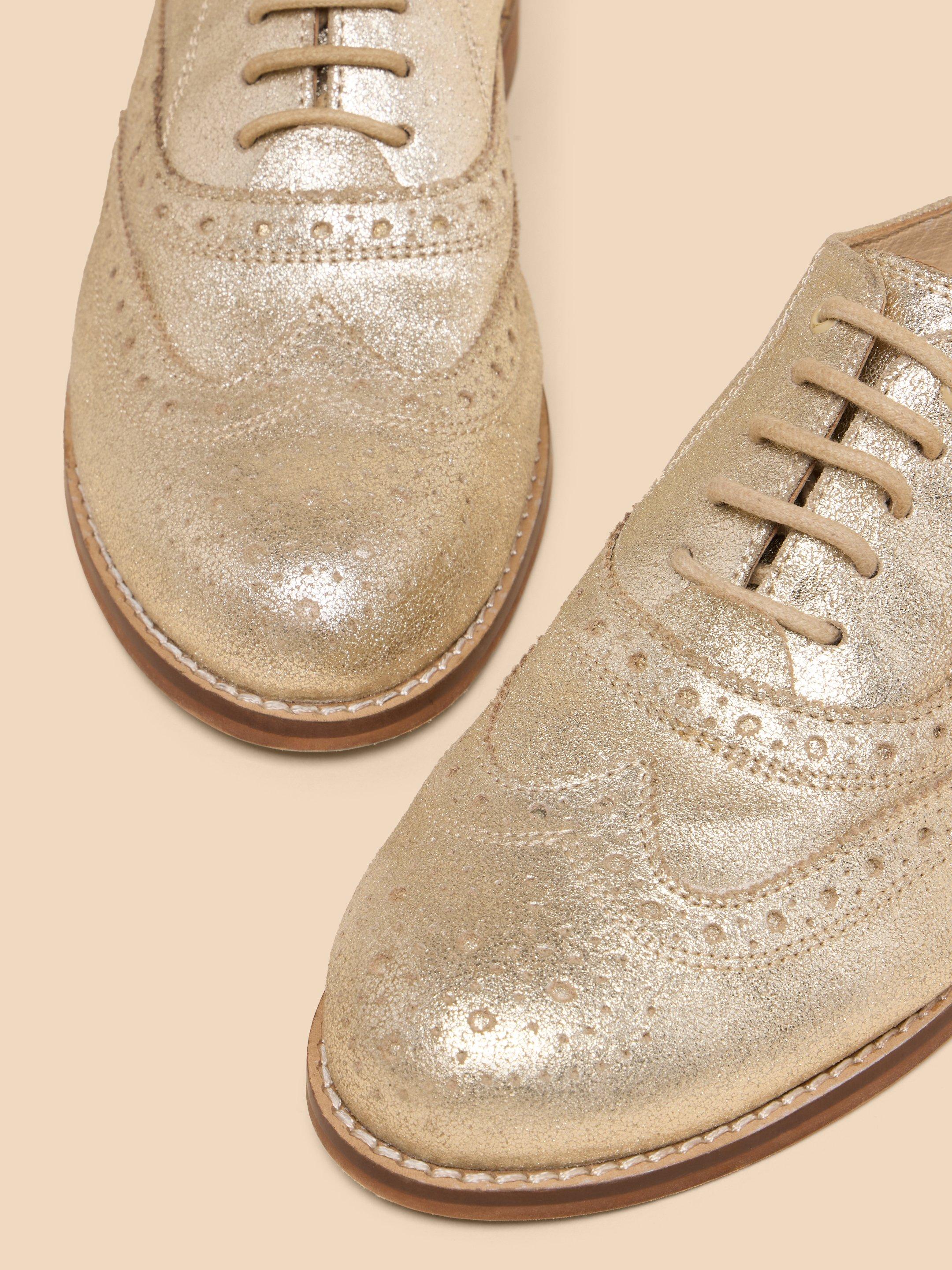 Thistle Lace Up Leather Brogue in GLD TN MET - FLAT DETAIL