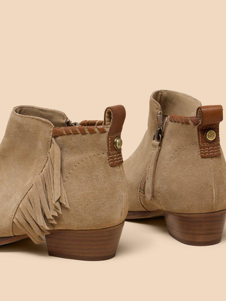 Acacia Suede Fringe Ankle Boot in LGT NAT - FLAT DETAIL