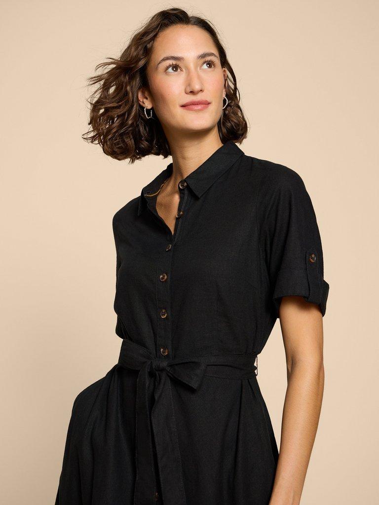 Beth Linen Blend Shirt Dress in PURE BLK - MODEL DETAIL