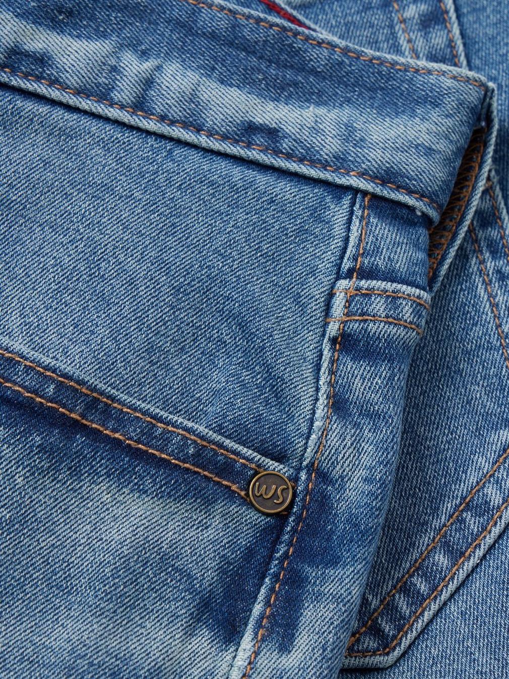 Eastwood Straight Jean in LGT DENIM - FLAT DETAIL