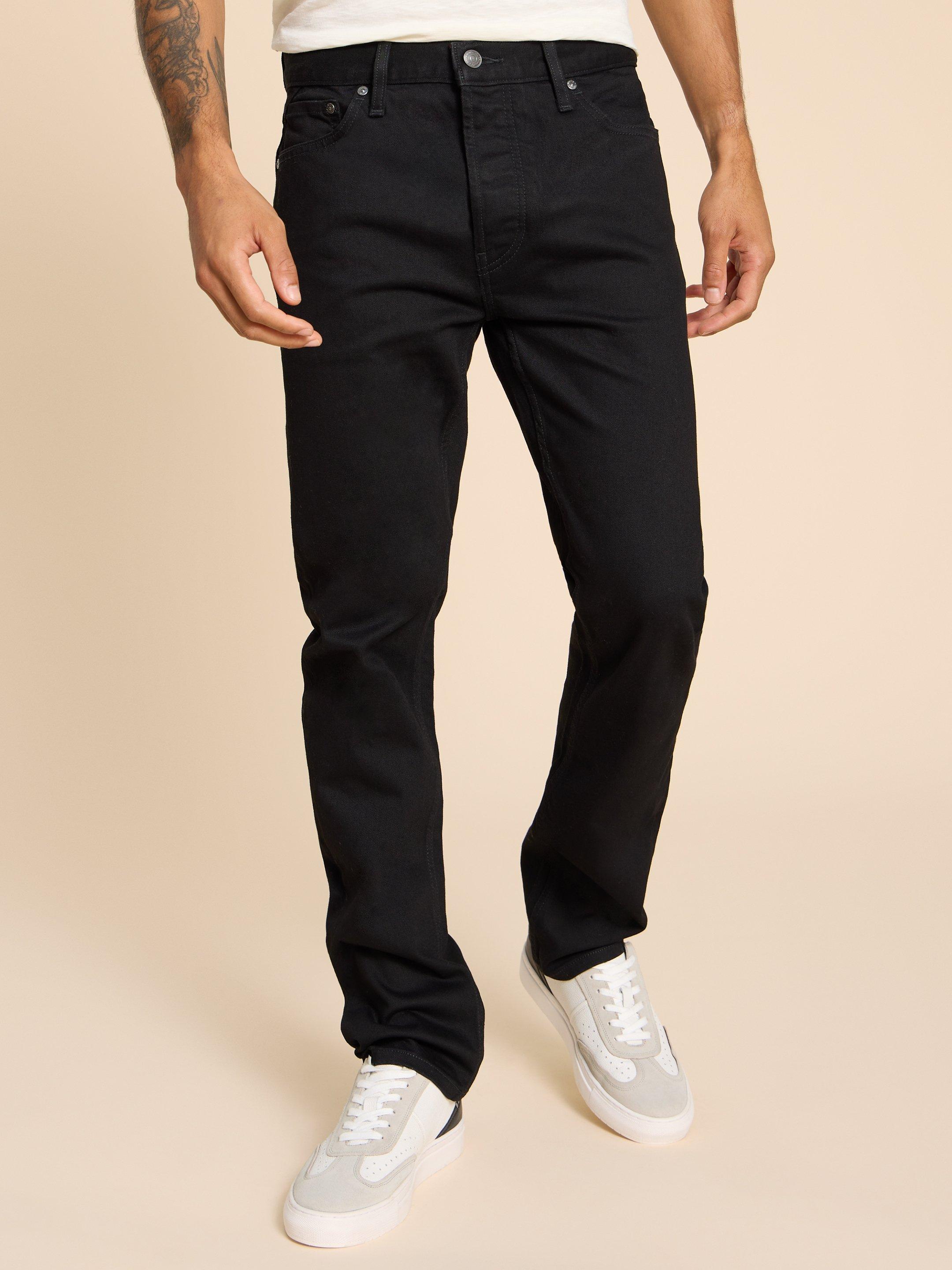 Eastwood Straight Jean in PURE BLK - MODEL FRONT