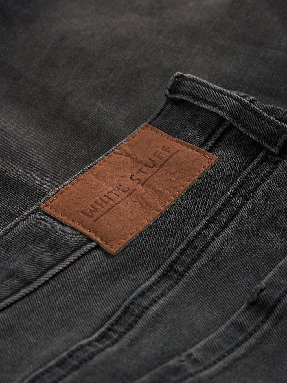 Eastwood Straight Jean Zip Fly in WASHED BLK - FLAT DETAIL